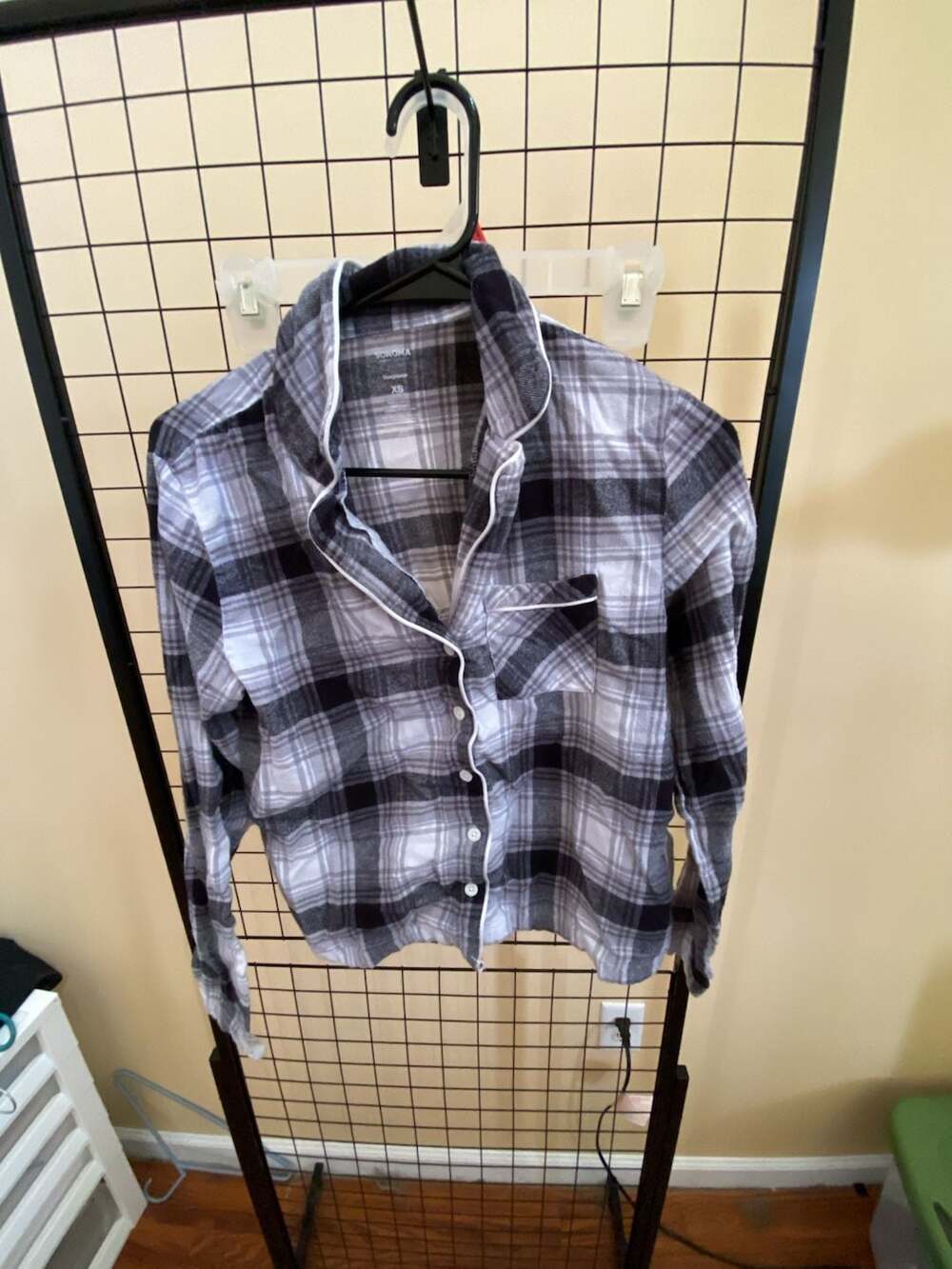 Sonoma Sleepwear Pajama Top Size XS Black White Plaid Flannel